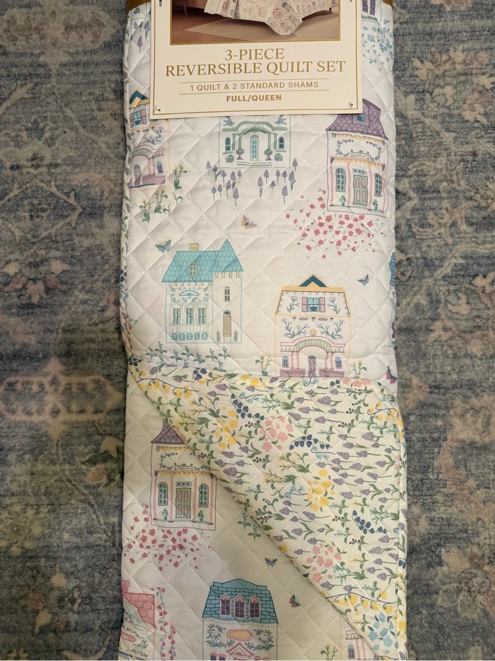 Lenox Full/Queen Reversible Quilt Set in White with Pastel Accents